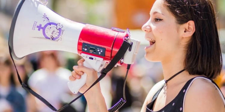 У Гельсінкі жінкам дозволили купатися топлес на пляжах