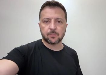 «Терор повинен програвати завжди – це базовий принцип захисту життя» – звернення Зеленського на 900 день повномасштабної війни (ВІДЕО)