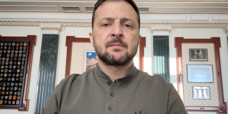 Сотні російських військових у Курській області здалися в полон, – Зеленський (ВІДЕО)