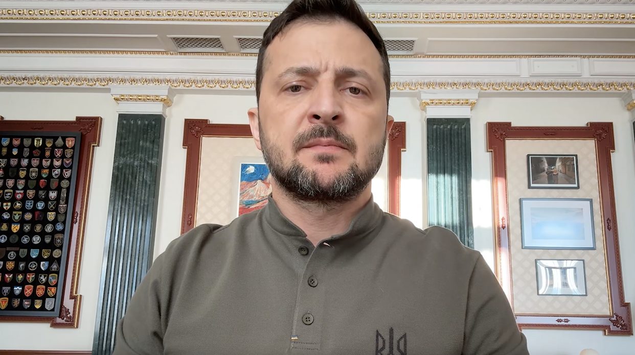 Сотні російських військових у Курській області здалися в полон, – Зеленський (ВІДЕО)