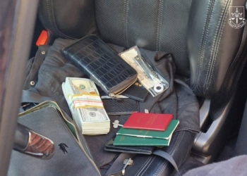 Співробітницю Мінʼюсту та її спільника викрито на махінаціях з розглядом скарг Офісом протидії рейдерству (ФОТО)