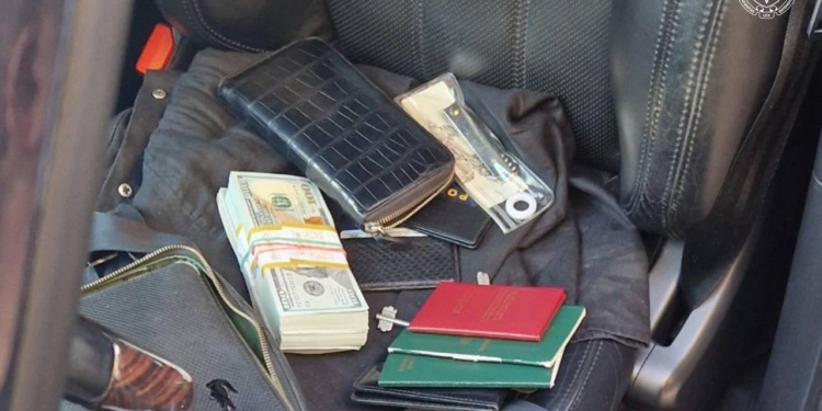 Співробітницю Мінʼюсту та її спільника викрито на махінаціях з розглядом скарг Офісом протидії рейдерству (ФОТО)