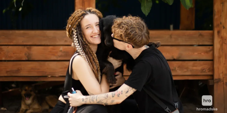 В Україні відбулося “перше лесбіське весілля”. Як це було (ФОТО, ВІДЕО)