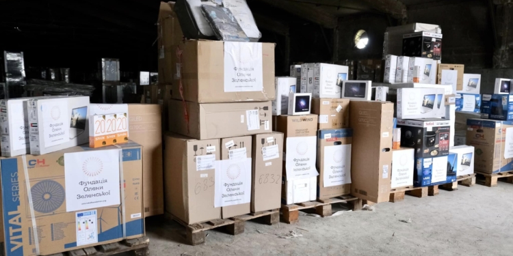 Дитячі будинки сімейного типу Миколаївщини отримали вагому гуманітарну допомогу від Фундації Олени Зеленської (ФОТО)