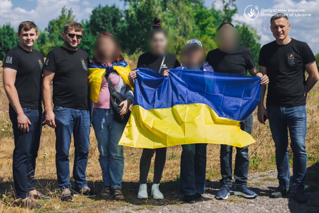 В Україну з ТОТ вдалось повернути двох дітей і жінку (ФОТО) 2