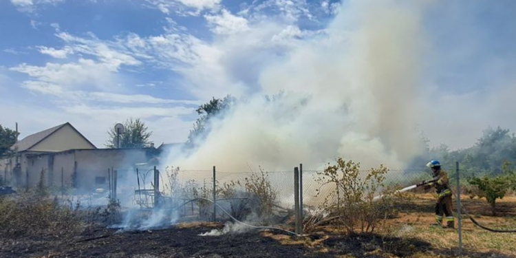 На Миколаївщині 43 пожежі за добу, 1 – через удар балістичної ракети (ФОТО)