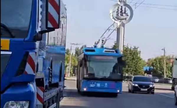 До Миколаєва прибув шостий тролейбус “PTS” з автономним ходом (ВІДЕО)