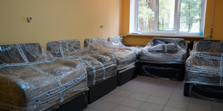 DRC продовжує забезпечувати меблями гуртожиток для ВПО у Миколаєві (ФОТО)