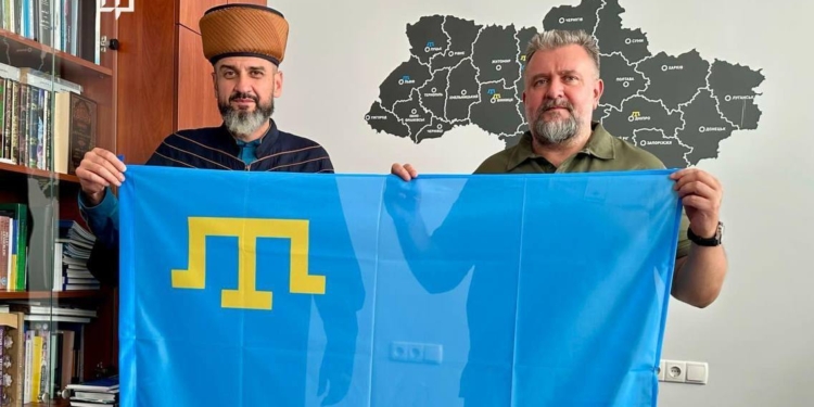 Капеланська служба ГУР МОУ спільно з Асоціацією мусульман України презентували молитовник для воїнів-мусульман