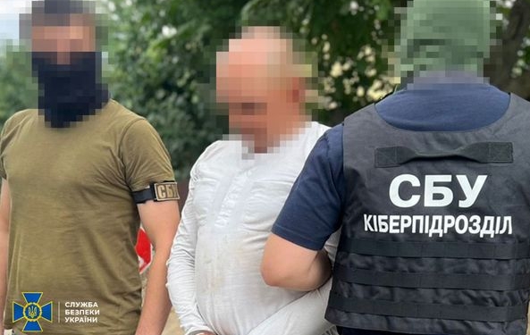 СБУ затримала у Миколаєві агента фсб – під виглядом кур’єра шпигував за морпіхами (ФОТО)