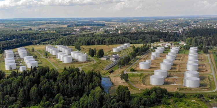 Українські дрони вперше атакували нафтобазу у Кіровській області – за 1400 км від кордону (ФОТО, ВІДЕО)