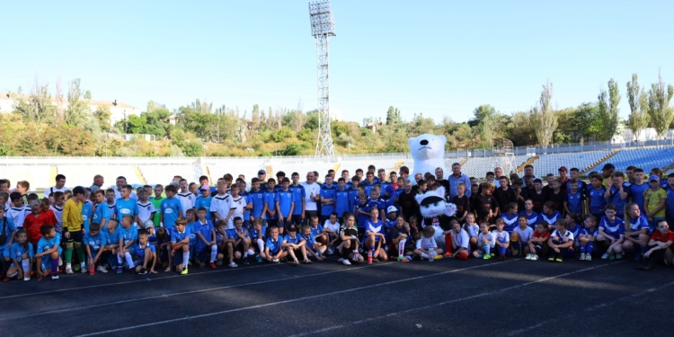 У Миколаєві вперше з початку повномасштабної війни стартував традиційний дитячий турнір з футболу (ФОТО)