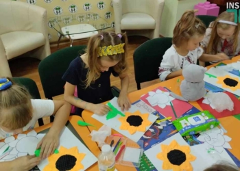 До Дня пам’яті загиблих захисників України – у Миколаєві діти створювали «соняхи пам’яті» (ФОТО)