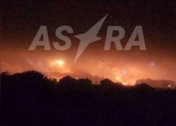 У російському Ліпецьку вночі атакований аеродром, там досі вибухає і горить (ВІДЕО)