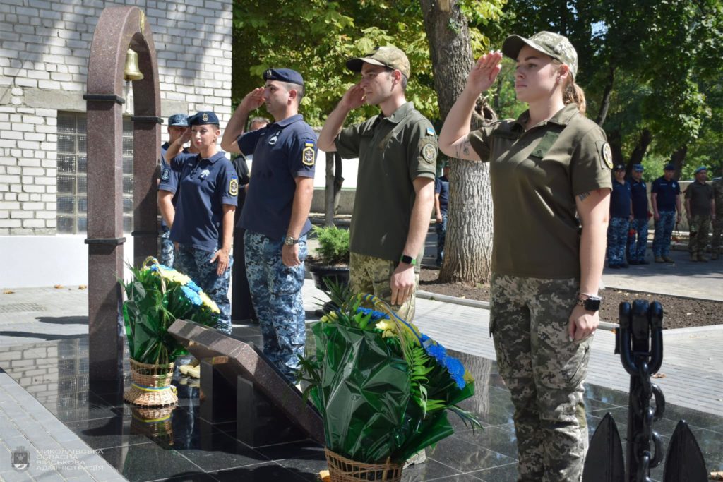 У Миколаєві відкрили Меморіал памʼяті загиблим військовослужбовцям ВМС ЗСУ (ФОТО) 22