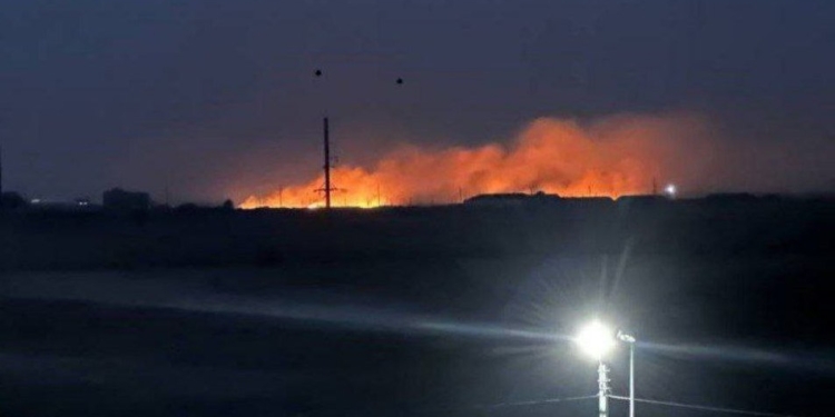 Після атаки дронів горить і детонує військовий аеродром на Волгоградщині (ФОТО, ВІДЕО)