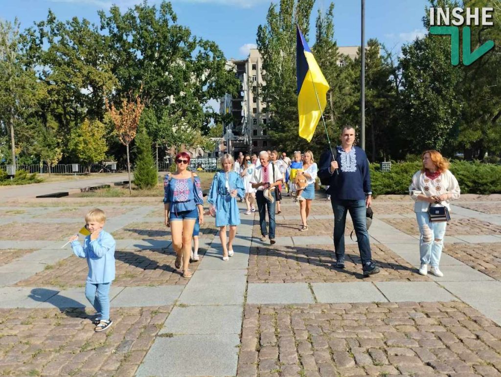 У Миколаєві пройшов Марш вишиванок (ФОТО) 22