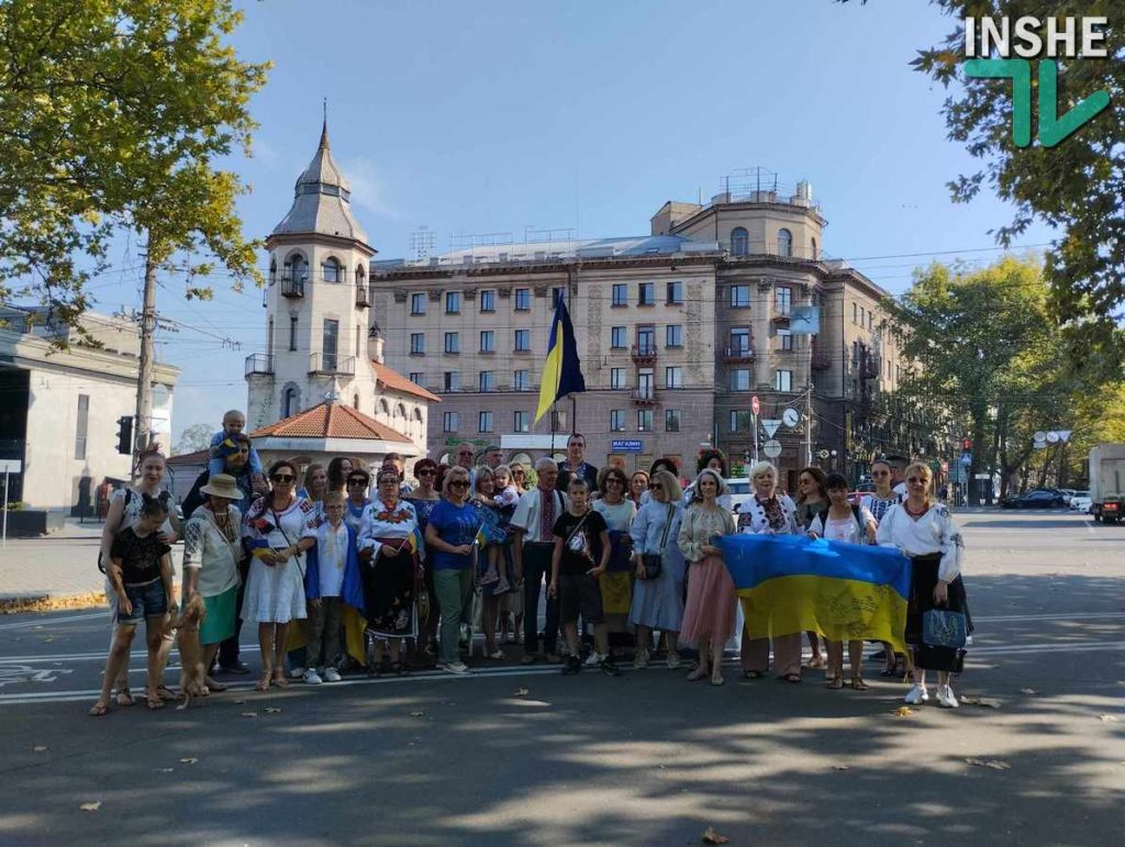 У Миколаєві пройшов Марш вишиванок (ФОТО) 28