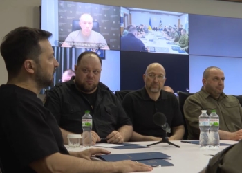 Зеленський провів ставку і вперше визнав присутність ЗСУ в Курській області (ВІДЕО)