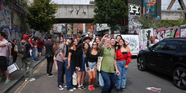 У Лондоні ажіотаж через нові мурали Бенксі (ФОТО)