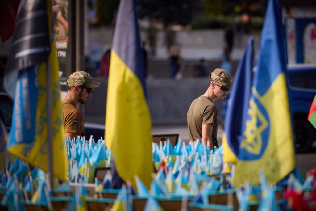 «Цей спланований, цинічний російський злочин Україна ніколи не забуватиме й не залишить безкарним» - Зеленський про 10-ту річницю Іловайської трагедії (ФОТО) 4