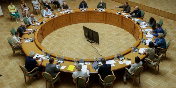 Щоб пояснити необхідність підвищення податків та «знайти ефективні рішення»: урядовці проводять зустрічі з бізнесом (ФОТО)