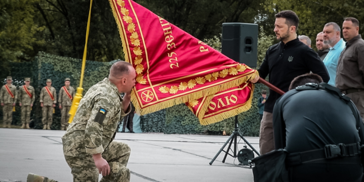 День Повітряних Сил. Звання Героя України присвоєно миколаївському авіатору, а п’яти військовим частинам ПС – почесні найменування (ФОТО)