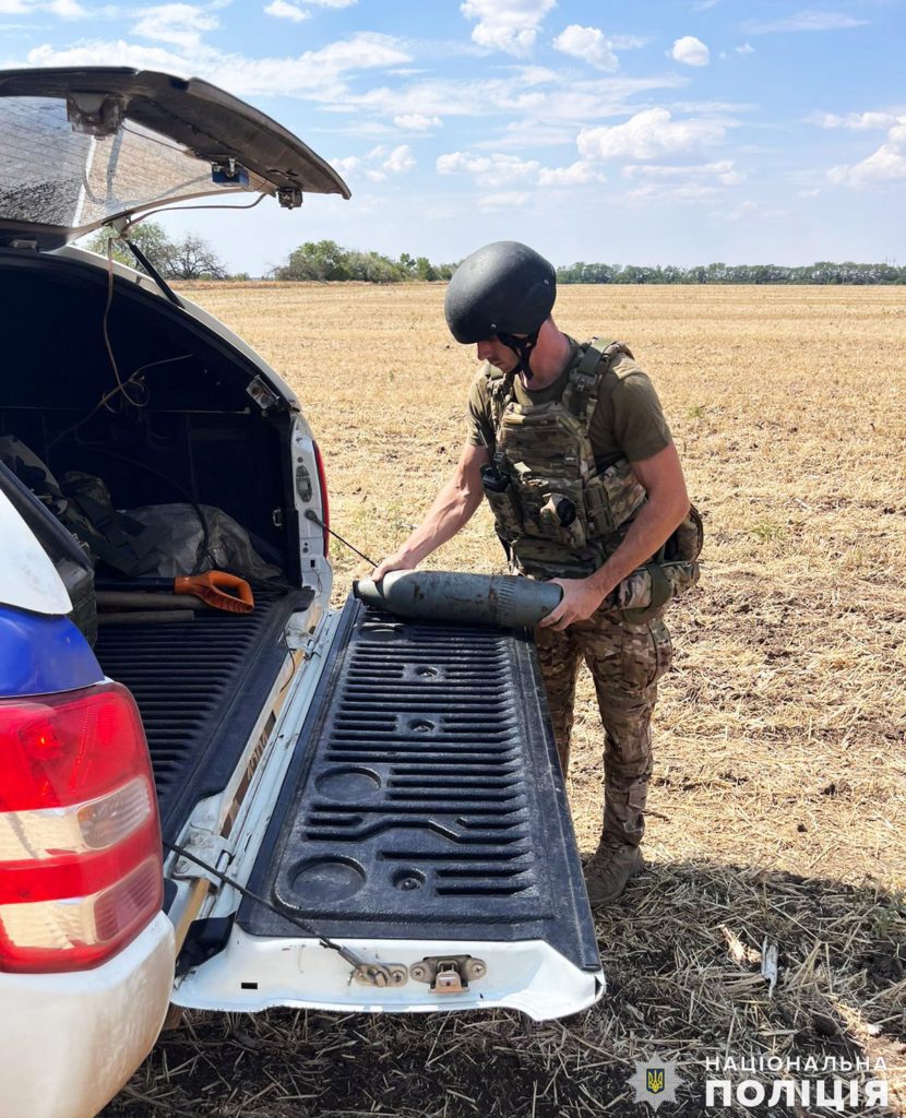 На Миколаївщині вибухотехніки поліції вилучили для подальшого знищення артснаряди (ФОТО) 6