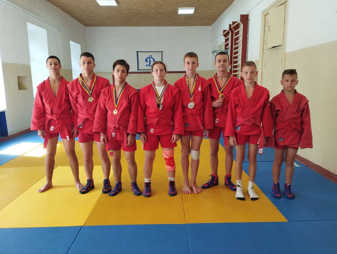 Не завдяки, а всупереч. Як тренери ФСТ «Динамо» виховують чемпіонів Європи та Світу в спортшколі, що відбудовується після руйнувань та пожежі (ФОТО)