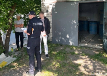У Миколаєві судитимуть членів ОЗГ за виготовлення алкогольного фальсифікату (ФОТО)