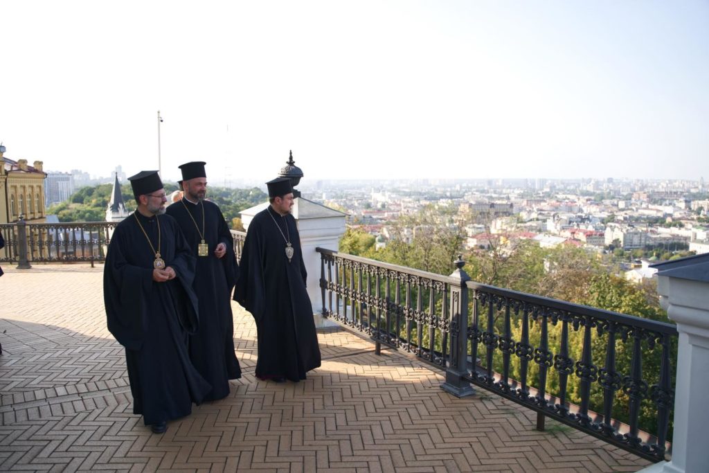 В Україну прибула делегація Вселенського патріархату. Що в плані візиту (ФОТО) 10