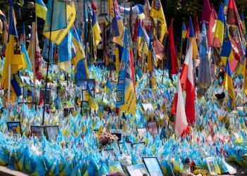 «Цей спланований, цинічний російський злочин Україна ніколи не забуватиме й не залишить безкарним» – Зеленський про 10-ту річницю Іловайської трагедії (ФОТО)