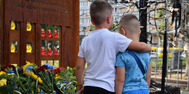 У Миколаєві вшанували памʼять полеглих захисників України (ФОТО)