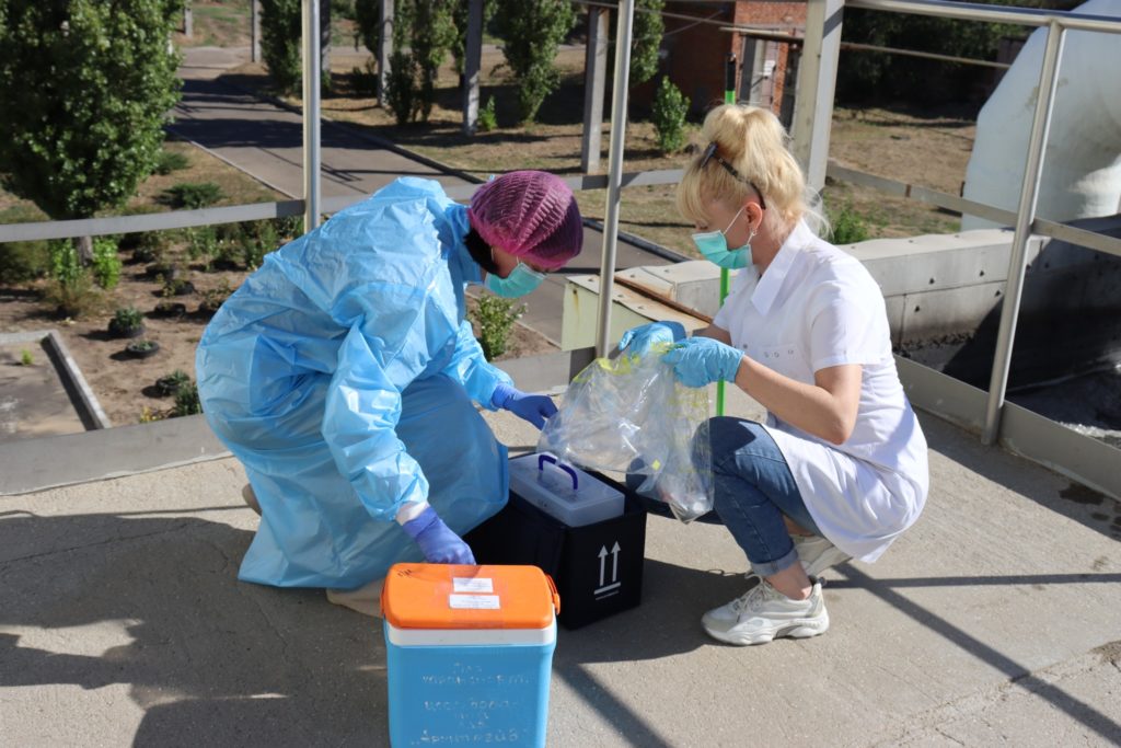 На Миколаївщині почали аналізувати стічні води на предмет наявності COVID (ФОТО) 14