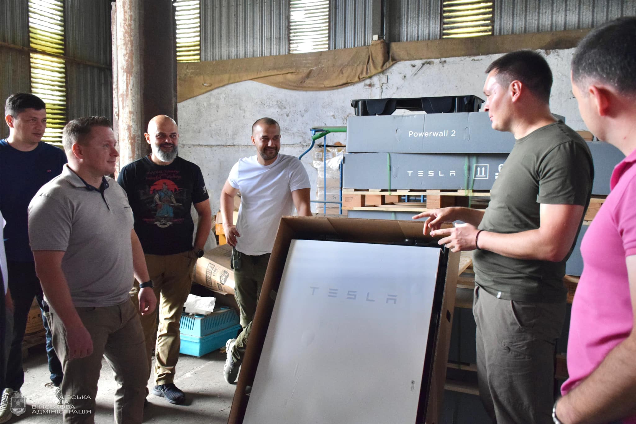Миколаївщина отримала ще 102 потужних «павербанки» Tesla Powerwall (ФОТО)