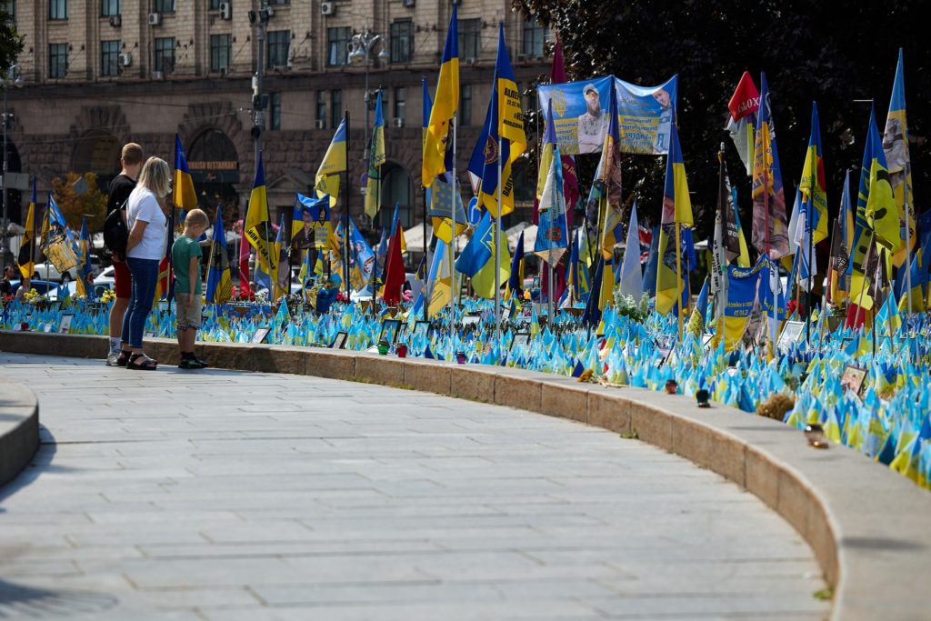 «Цей спланований, цинічний російський злочин Україна ніколи не забуватиме й не залишить безкарним» - Зеленський про 10-ту річницю Іловайської трагедії (ФОТО) 18