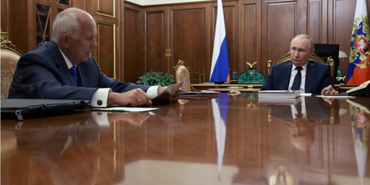 РФ зриває зарубіжні збройові контракти на мільярди і звинувачує США