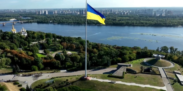 Україна відзначає День Державного Прапора (ВІДЕО)