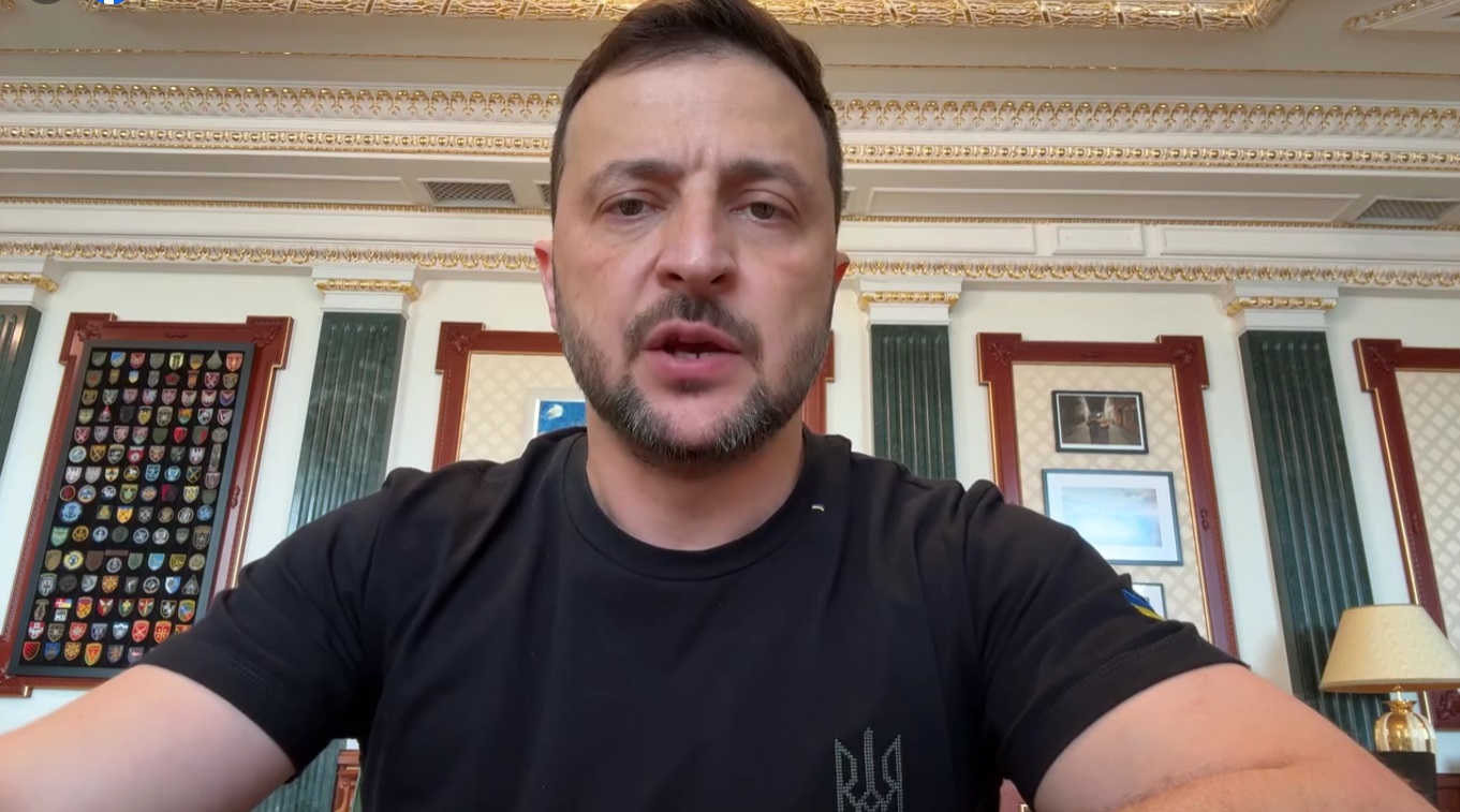 Зеленський подякував за результативні атаки по авіабазі «Саваслейка» і нагадав, що, чим сміливіше рішення партнерів, тим менше можливостей у путіна (ВІДЕО)