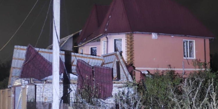 Внаслідок ракетного удару по передмістю Одеси загинуло подружжя