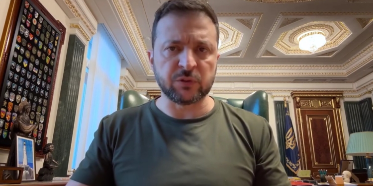 Є указ про нагородження учасників Курської операції і підготовлено план перемоги України, який буде представлений союзникам,  – звернення Зеленського (ВІДЕО)