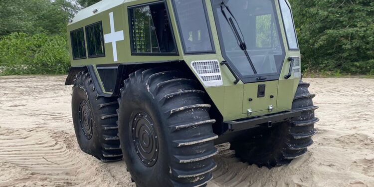 Міноборони допустило до постачання у ЗСУ унікальний всюдихід-амфібію «ТАХА»