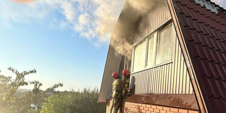 17 пожеж різного характеру ліквідували за добу вогнеборці Миколаївщини (ФОТО)