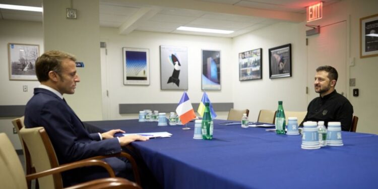Франція підготує та озброїть одну українську бригаду, – Зеленський (ВІДЕО)