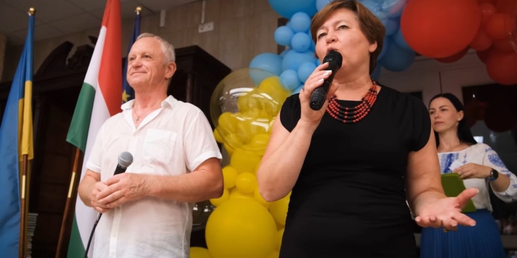 В Угорщині відкрилася перша українська школа (ВІДЕО)