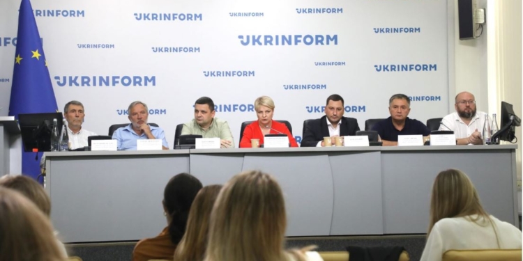 На відновлення Сейму та Десни після скиду бруду в річку на Курщині знадобляться роки