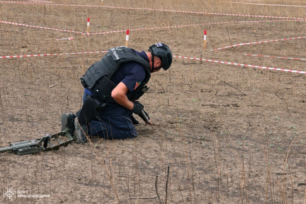 З 2022 року на Миколаївщині 24 людини загинули, підірвавшись на мінах, - як собаки-сапери допомагають запобігти трагедіям (ФОТО) 22