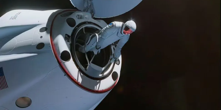 Мільярдер здійснив перший в історії комерційний вихід у відкритий космос