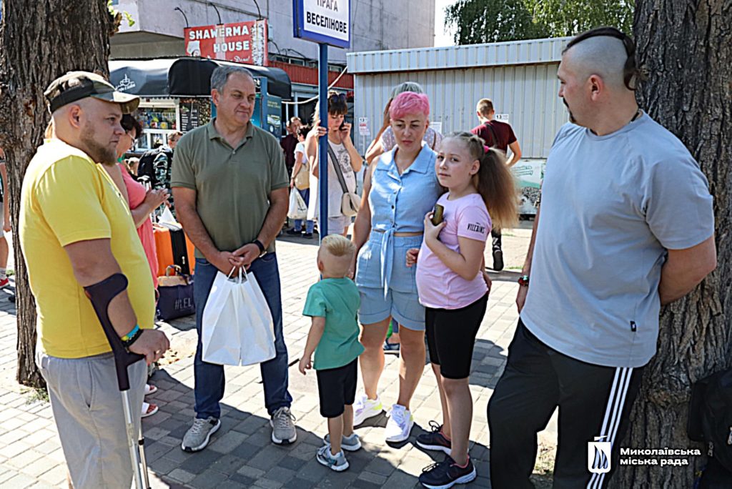 Захисники з Миколаєва разом з родинами відправились на відпочинок до Франції (ФОТО) 4