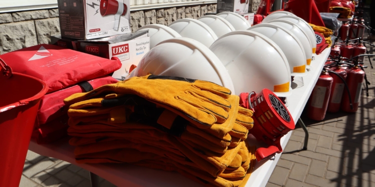 Громади Миколаївщини отримали спецоснащення для місцевих пожежно-рятувальних підрозділів (ФОТО)